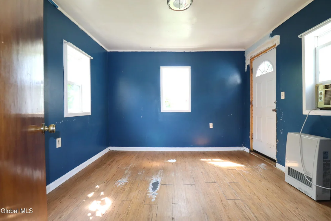 Photo of 2116 Neil Street