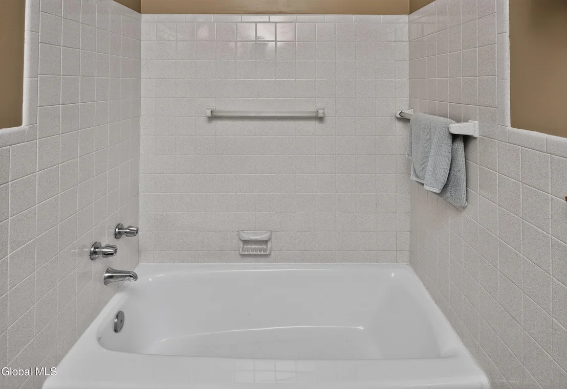 Photo of 137 Mammoth Spring Road