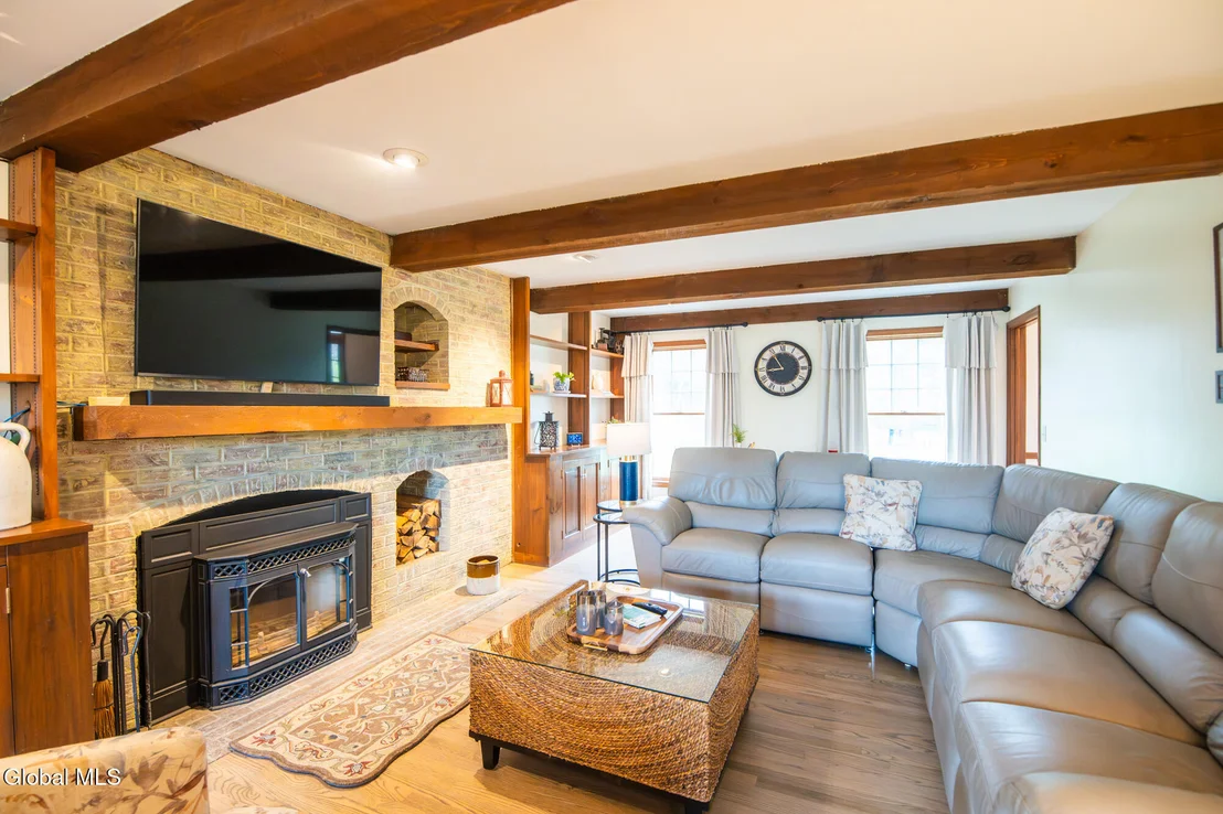 Photo of 15 Cobblestone Drive
