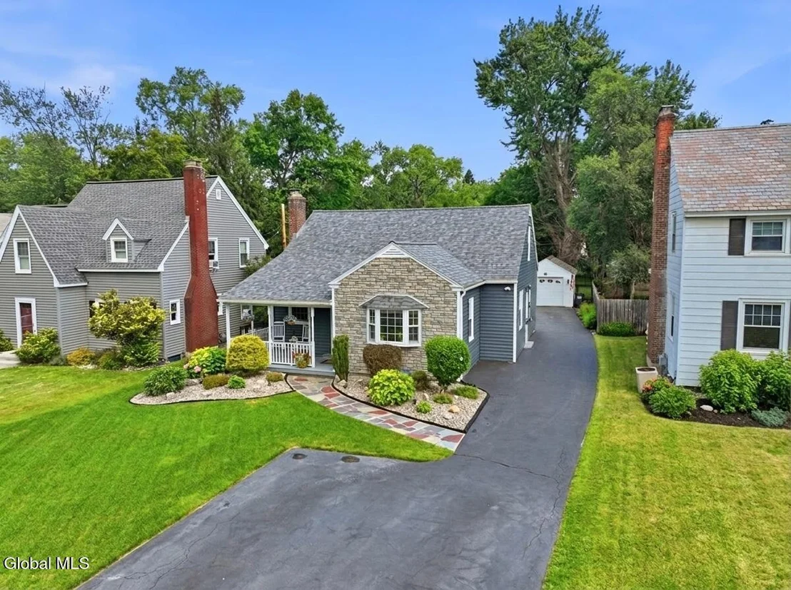 Photo of 2313 Barcelona Road