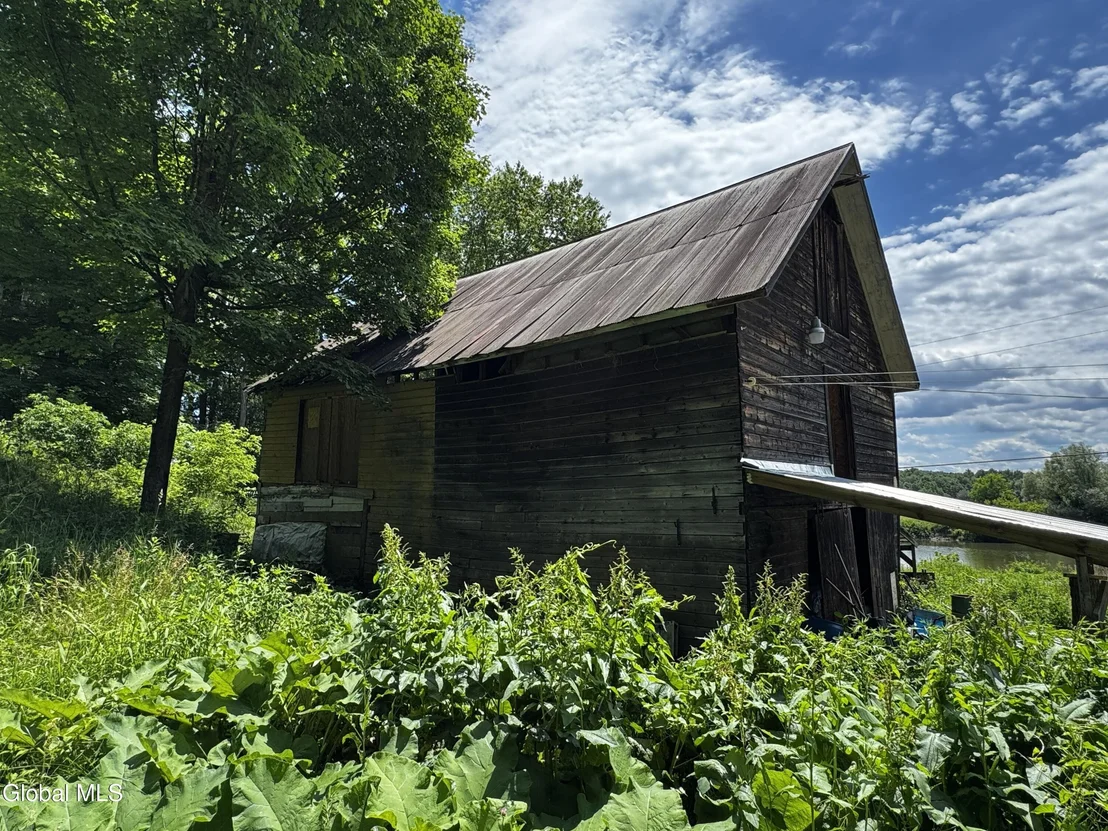 Photo of 21 River Road