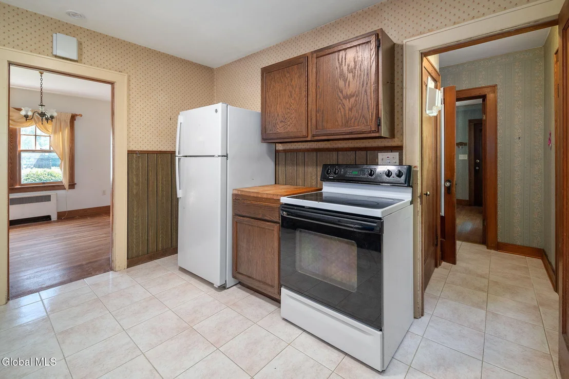 Photo of 122 Clinton Circle