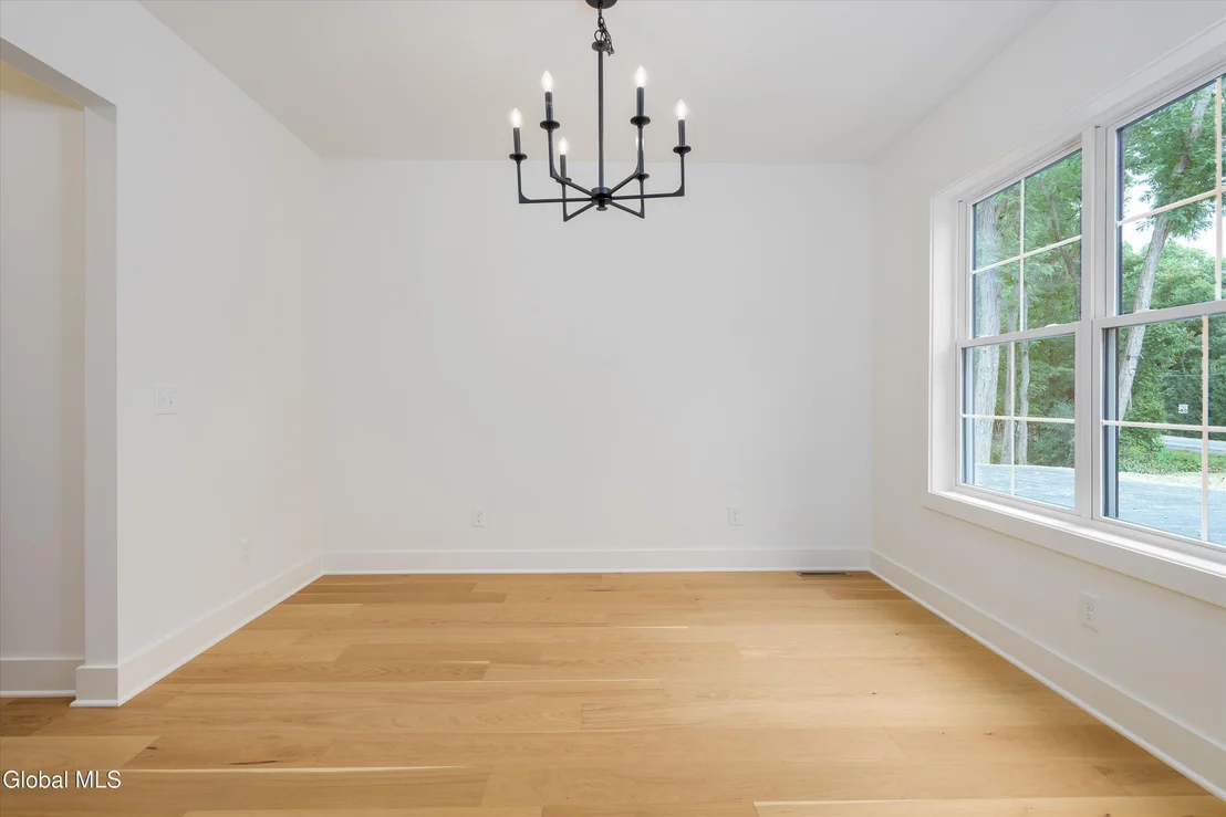 Photo of 1737 Crescent Road