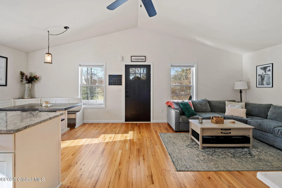 Photo of 12 Feeder Bend