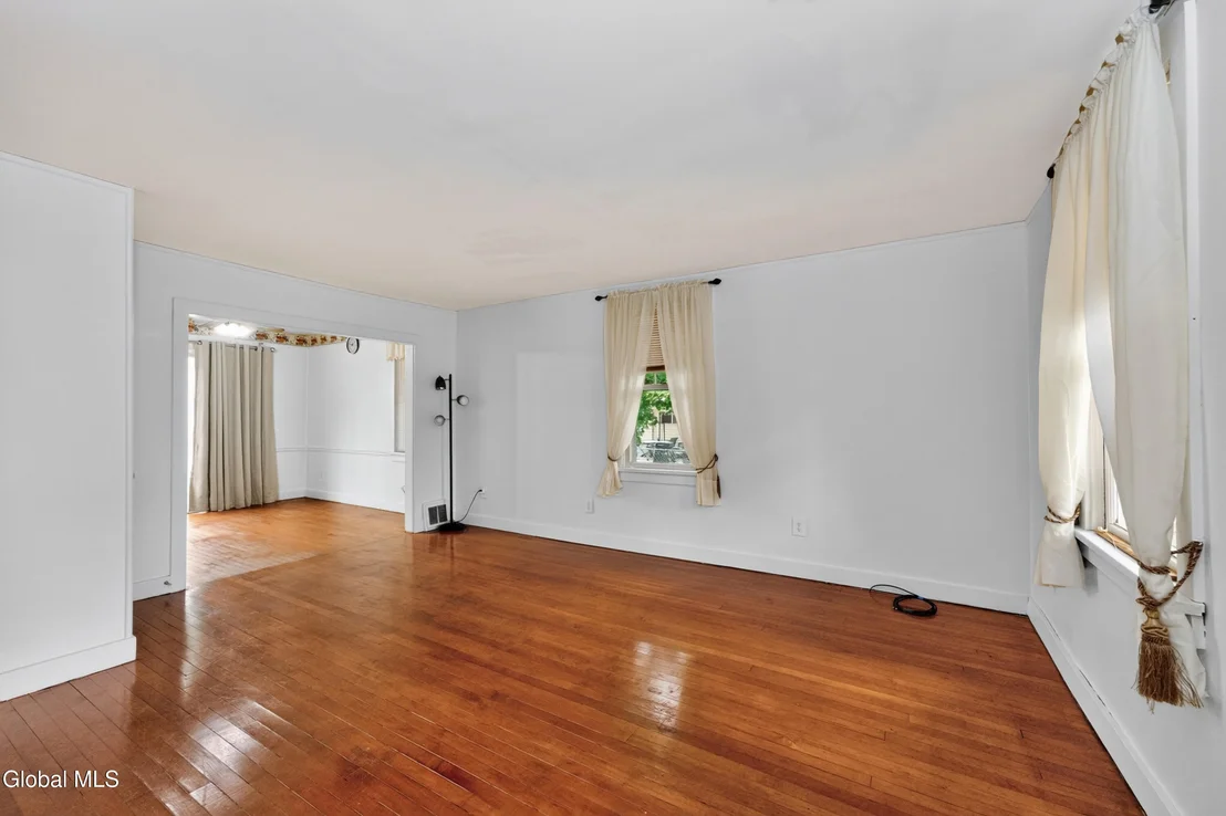 Photo of 32 Sheridan Street
