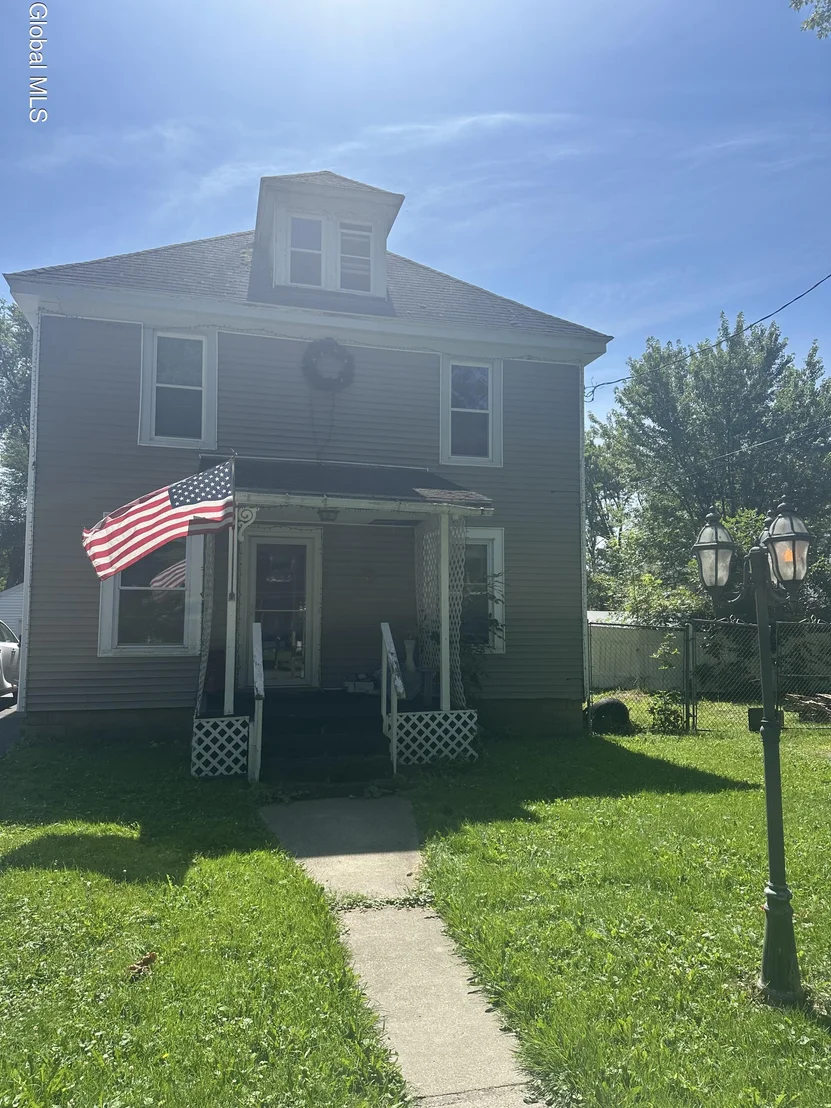Photo of 19 Mohawk Avenue