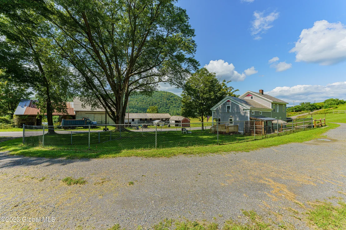 Photo of 1084 County Route 30