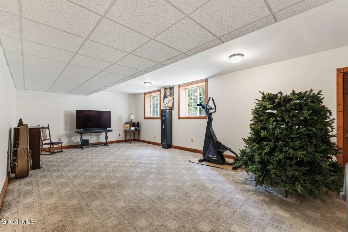 Photo of 46 Mann Boulevard