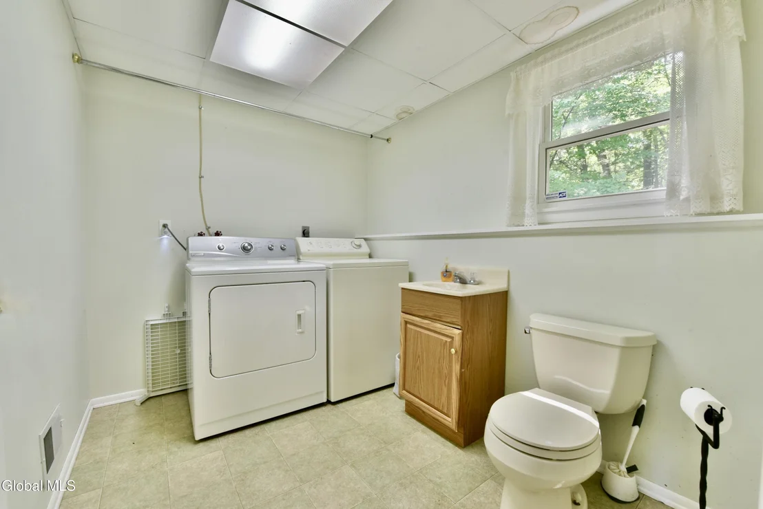 Photo of 4 Cedar Court
