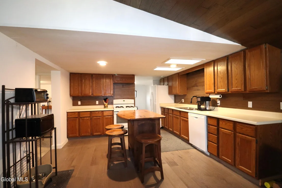 Photo of 48 Comstock Road