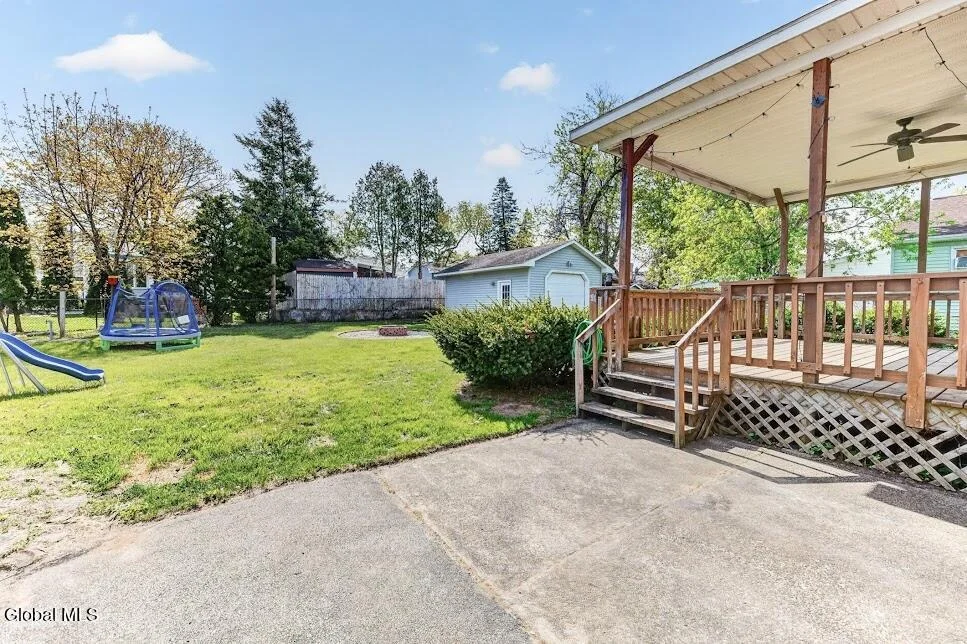 Photo of 2522 Van Dyke Avenue
