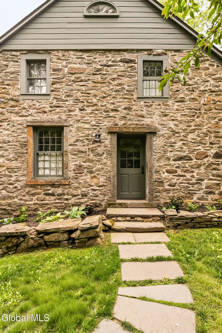 Photo of 204 Ashokan Road