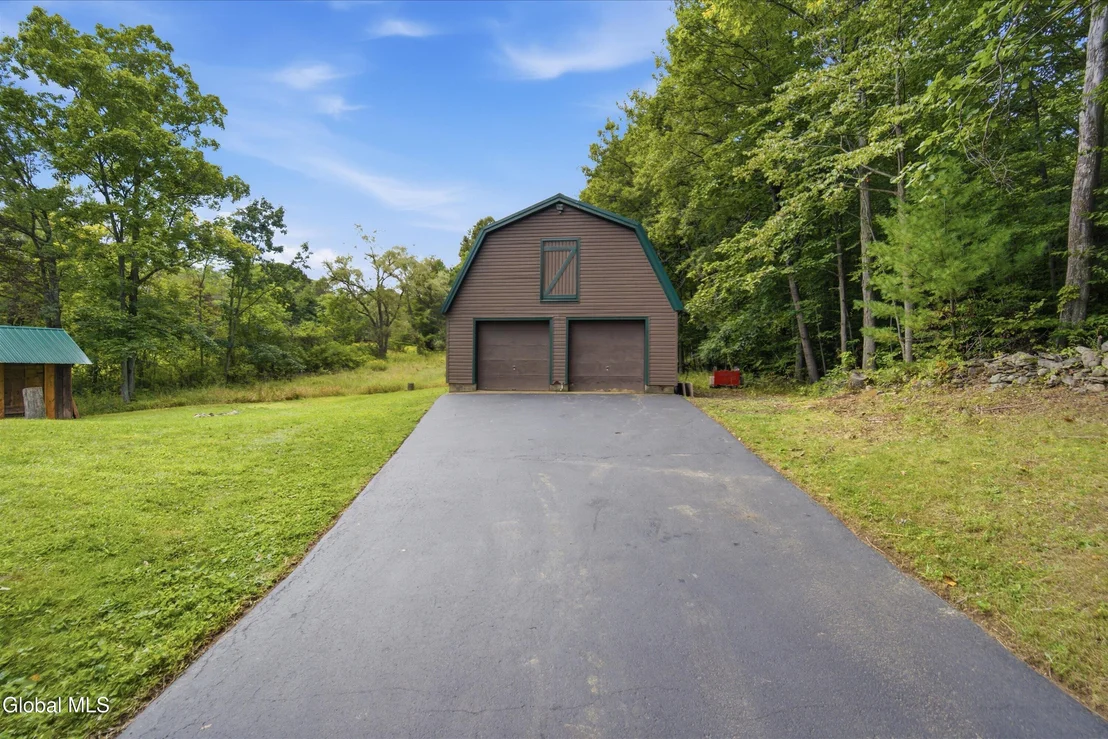 Photo of 1108 North Road