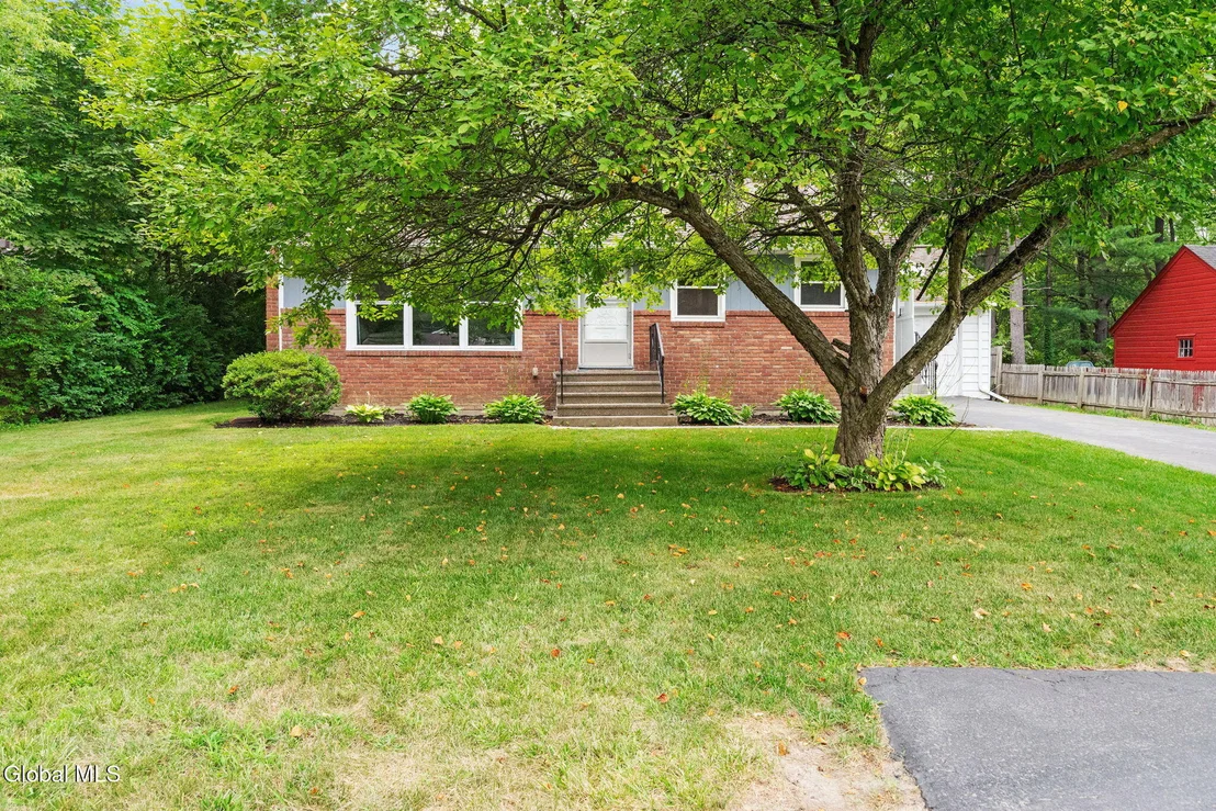 Photo of 2303 Balltown Road