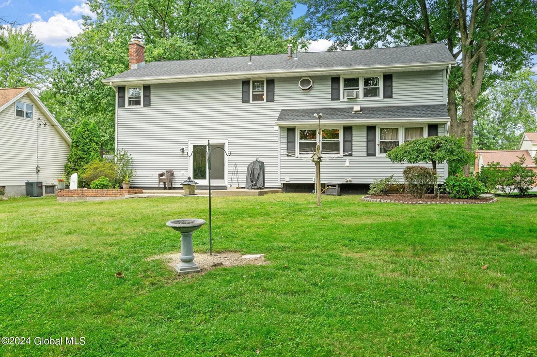 Photo of 136 Fabian Drive