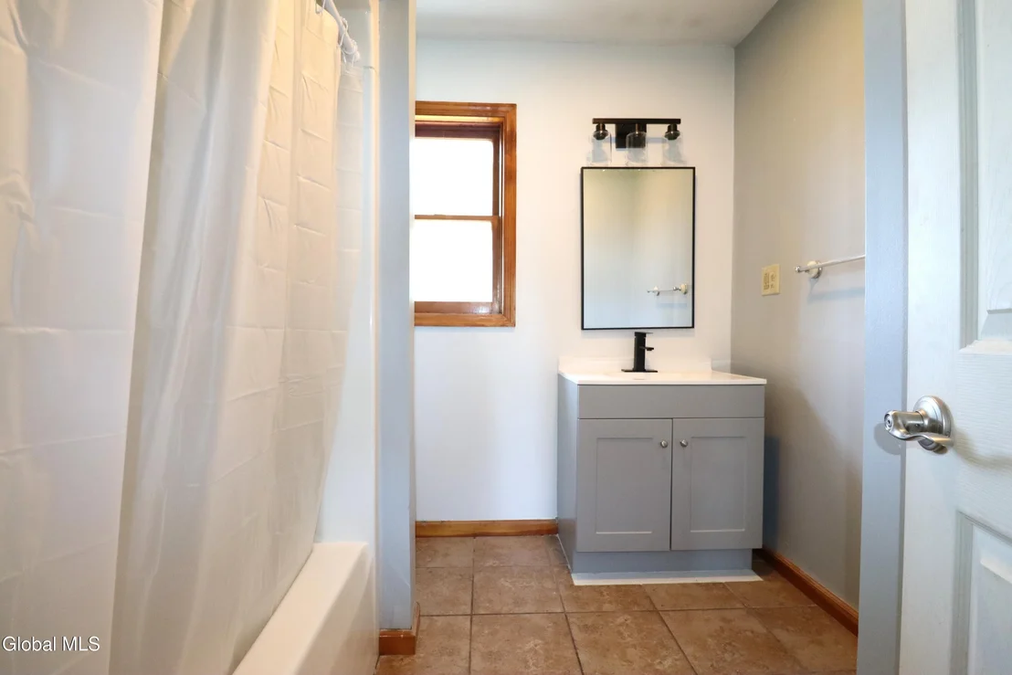 Photo of 319 Melrose Street