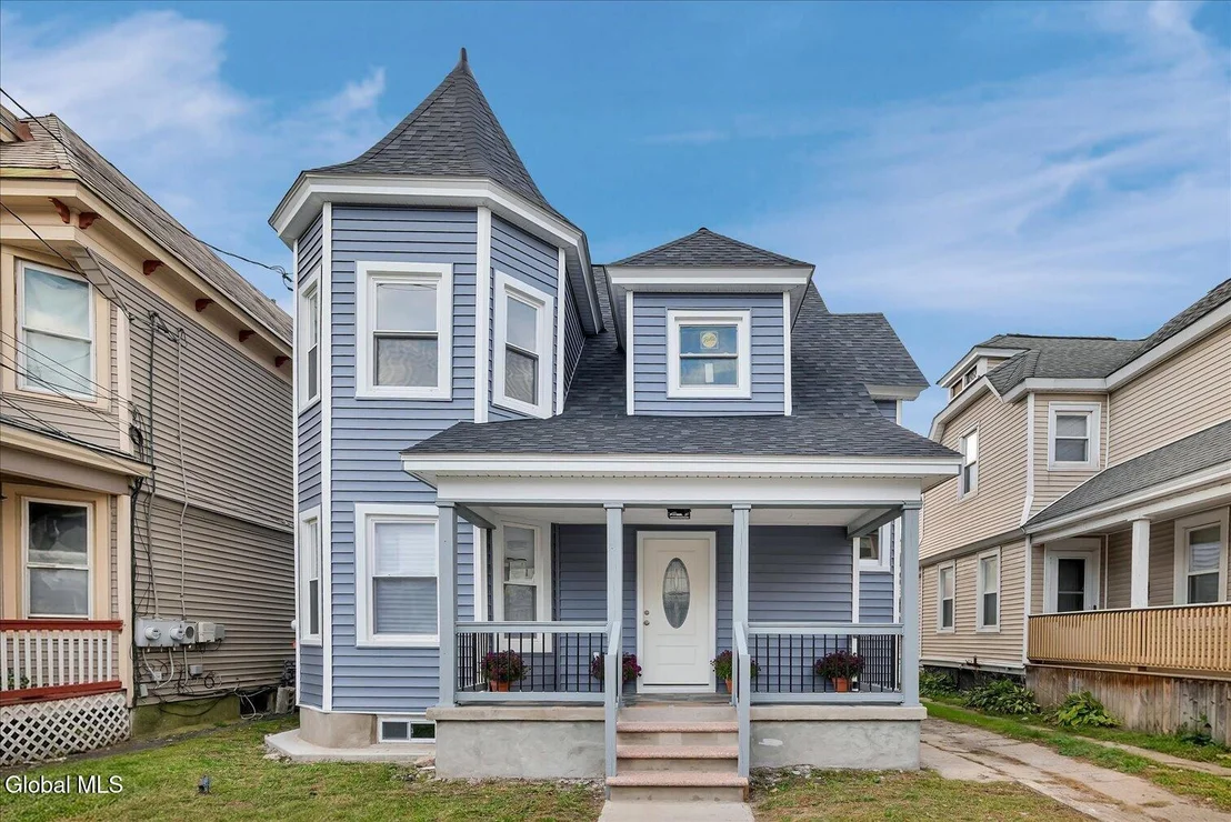 Photo of 27 Robinson Street