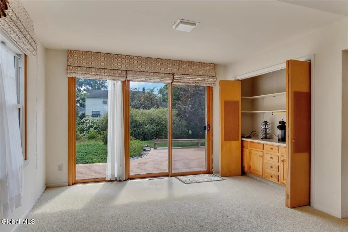 Photo of 109 Oakwood Drive