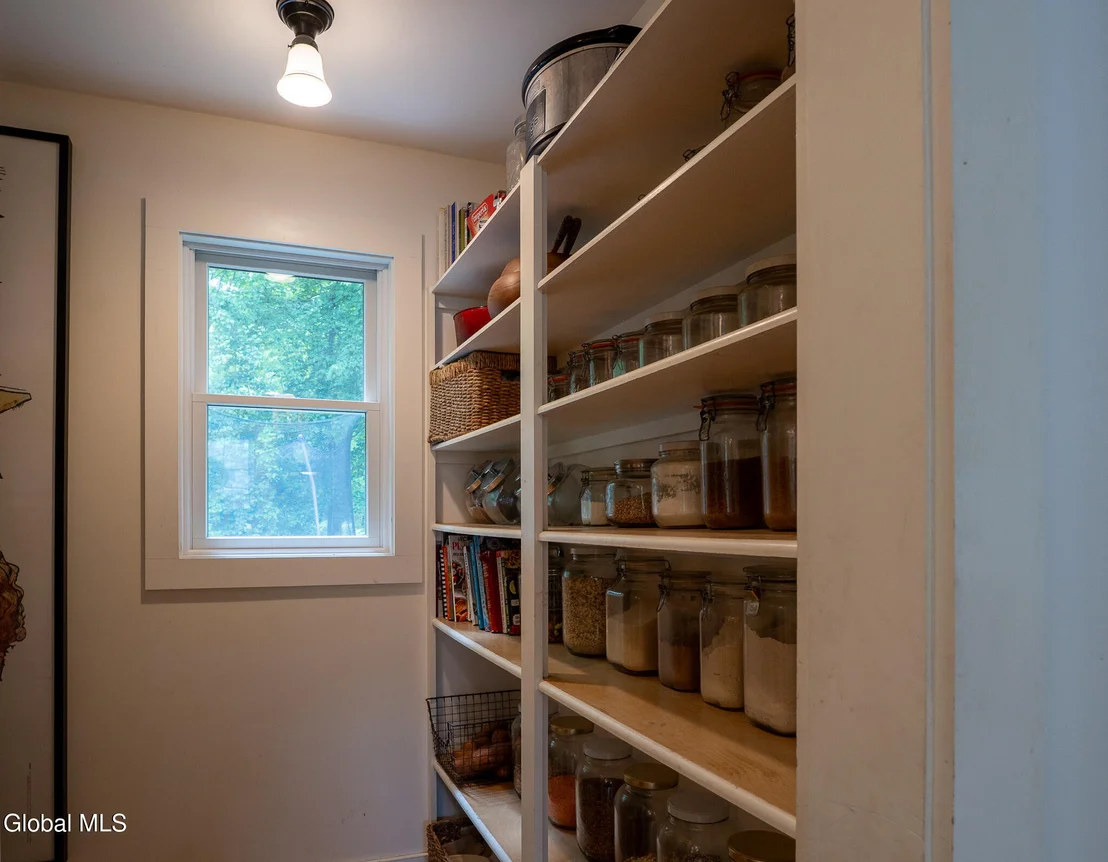 Photo of 1712 Crescent Road