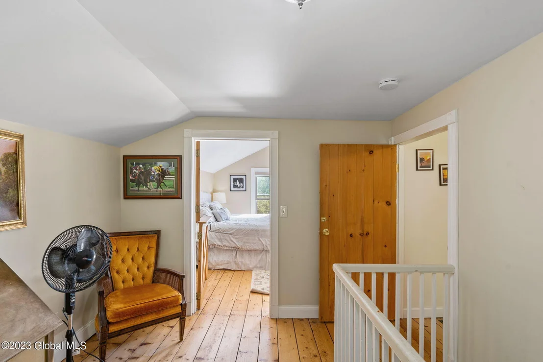 Photo of 207 Maple Avenue