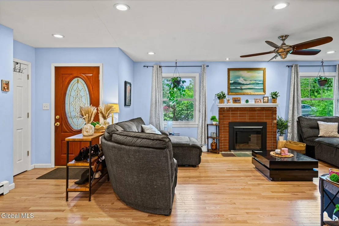 Photo of 19 Sylvan Lane