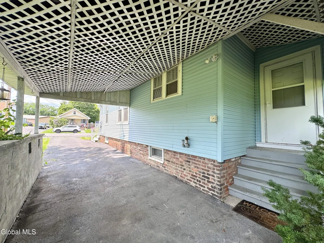 Photo of 2 McConnell Avenue