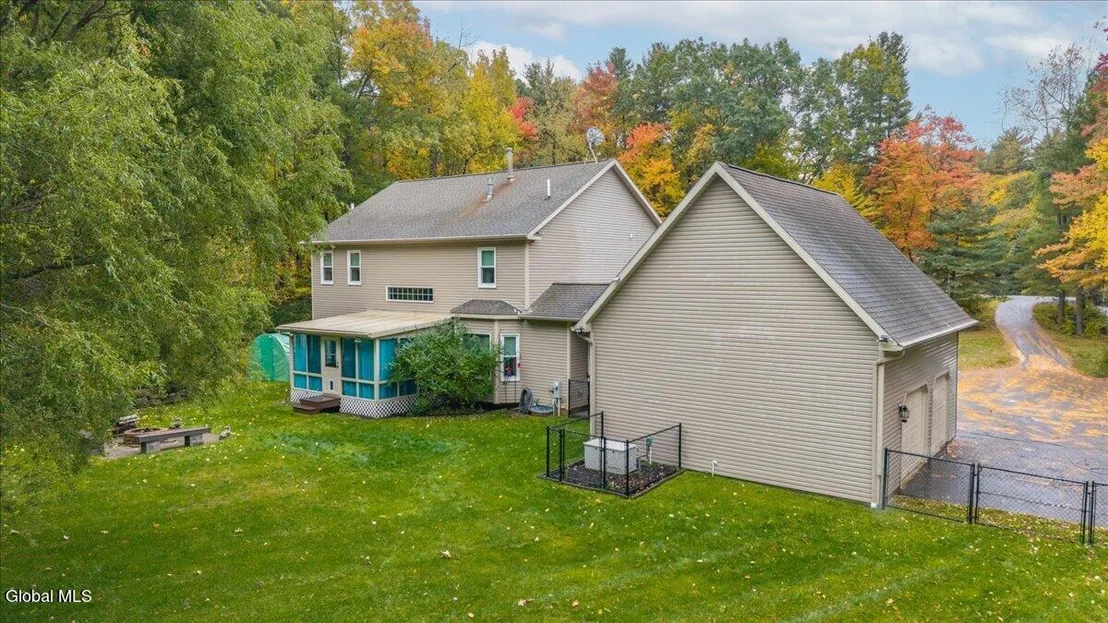Photo of 74 Putnam Road