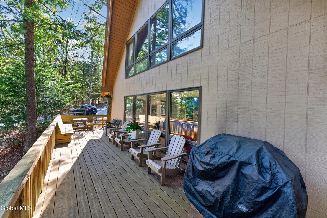 Photo of 55 Lakeview Drive
