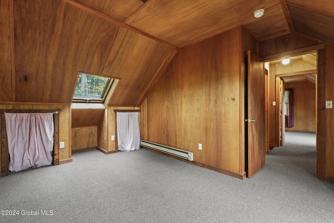 Photo of 680 Taborton Road