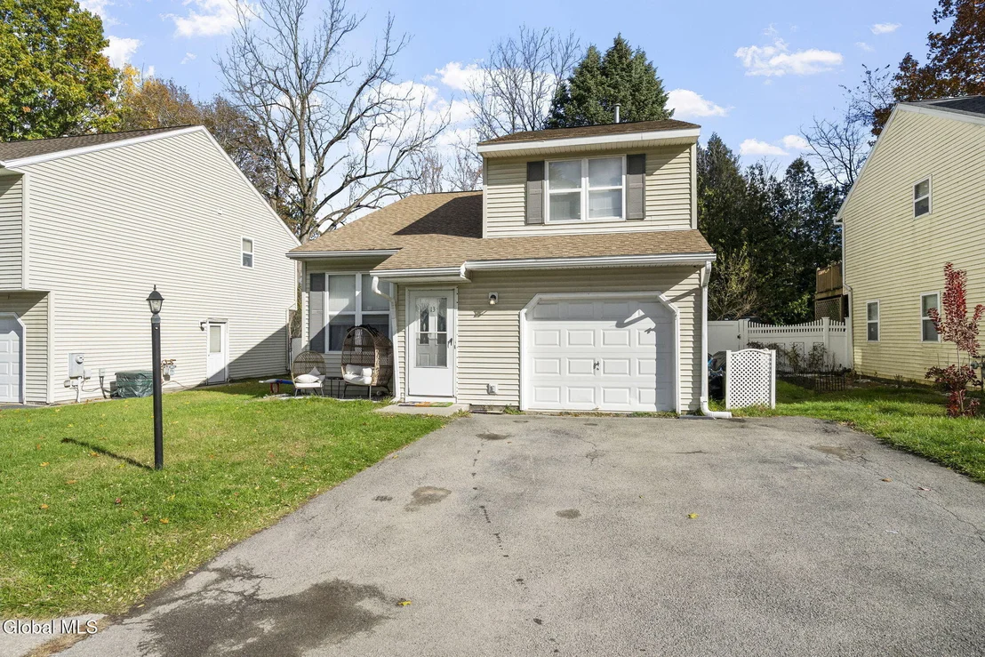 Photo of 13 Weathercrest Drive