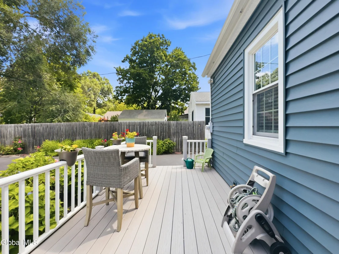 Photo of 2313 Barcelona Road