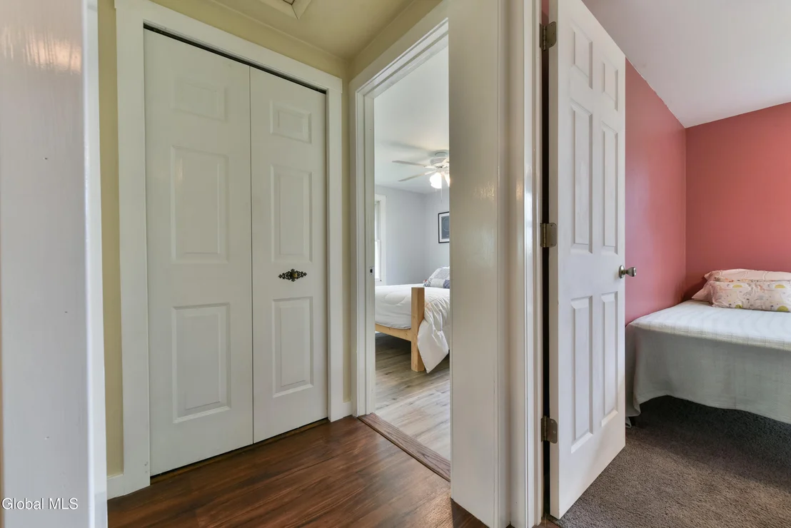 Photo of 455 Middle Road