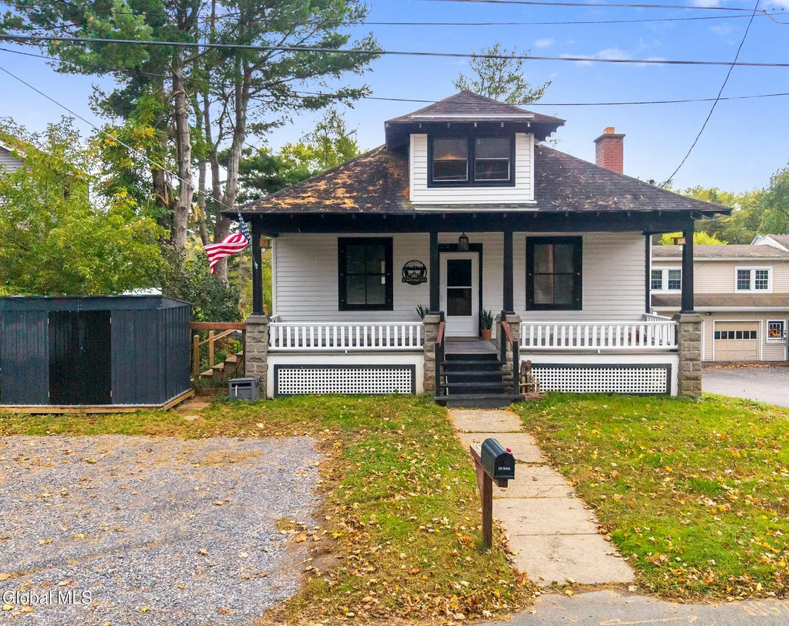 Photo of 246 Riverside Place