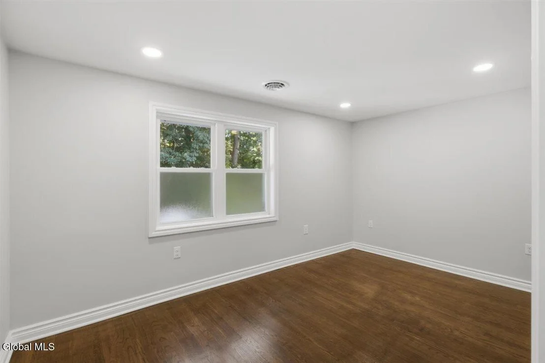 Photo of 335 Maple Road