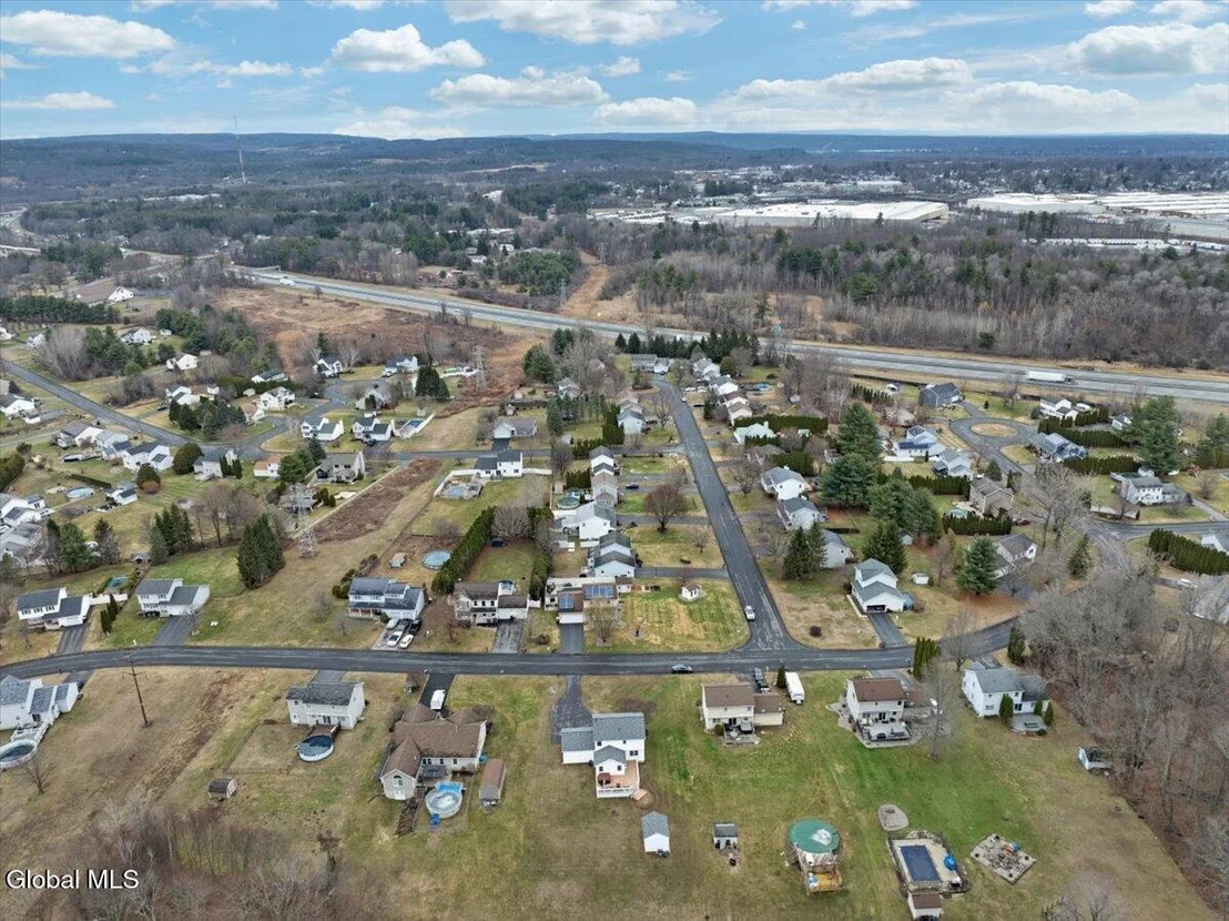 Photo of 128 Horizon Boulevard