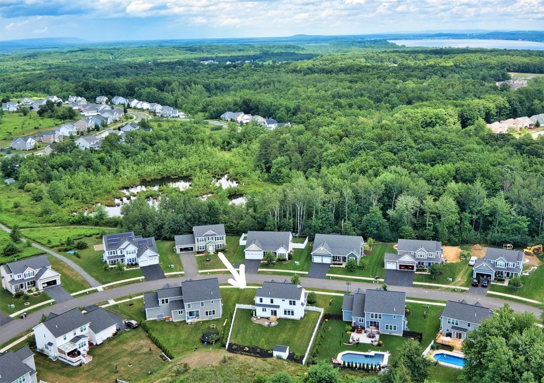 Photo of 26 MAIDEN Circle