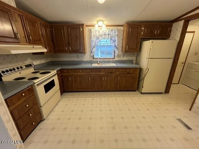 Photo of 52 2nd Avenue