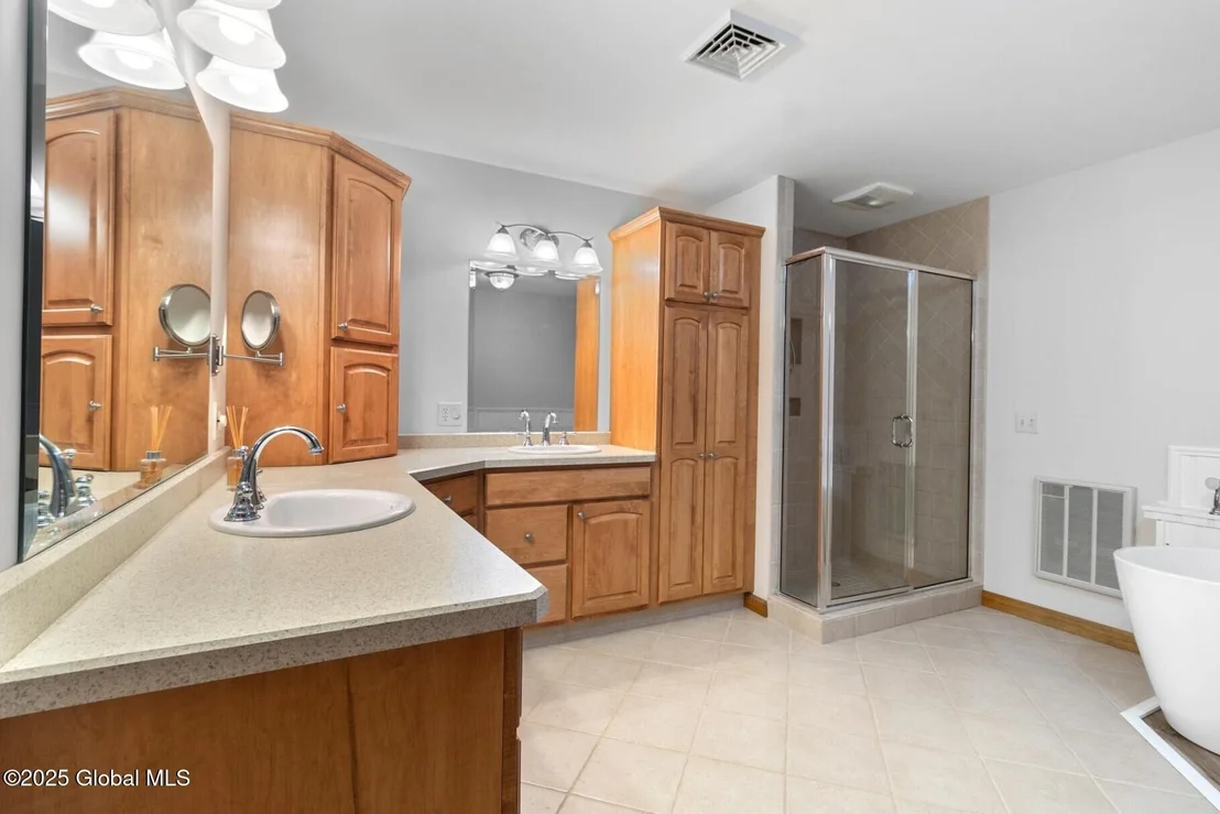 Photo of 15 Baker Road
