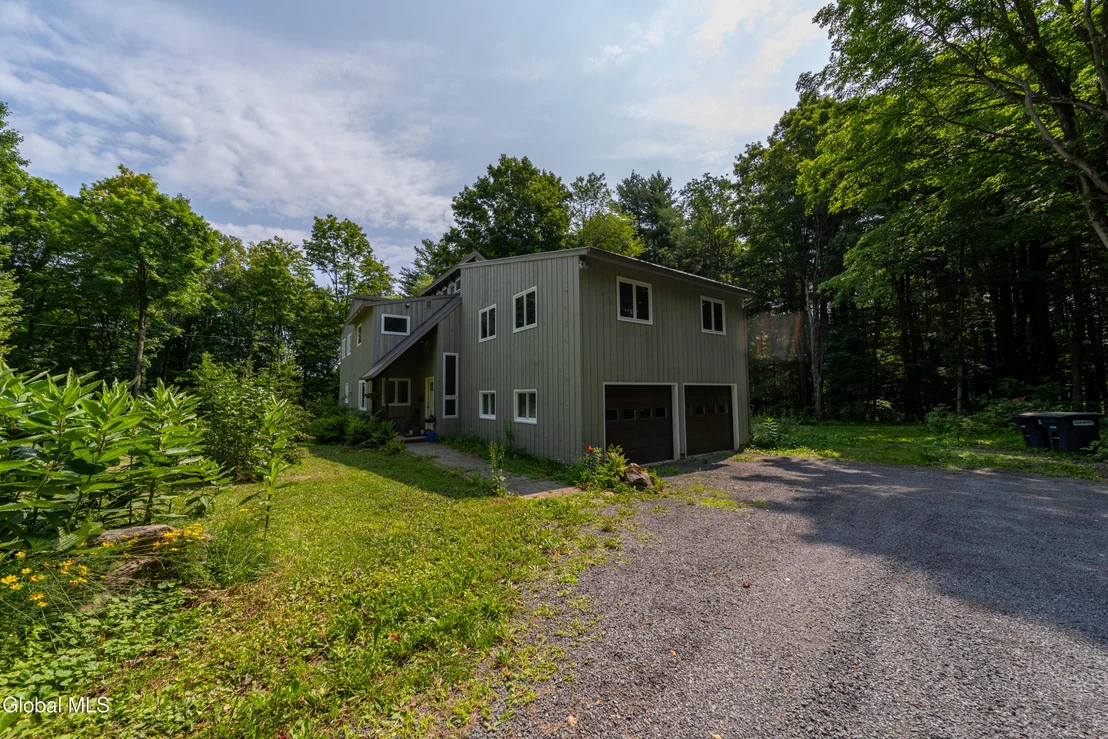 Photo of 588 Bagdad Road
