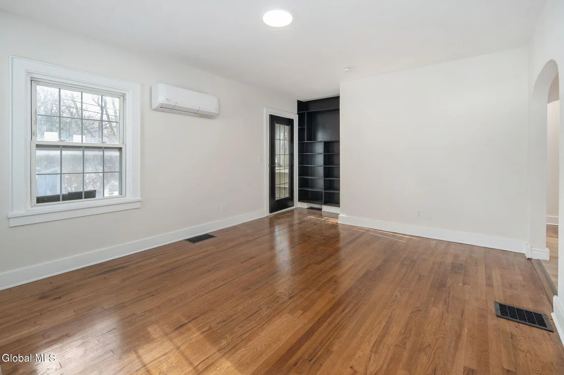 Photo of 27 Plank Road