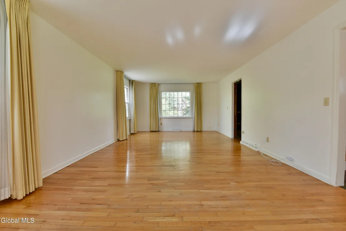 Photo of 1205 Viewmont Drive