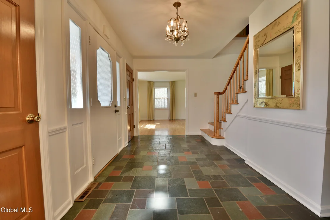 Photo of 1205 Viewmont Drive