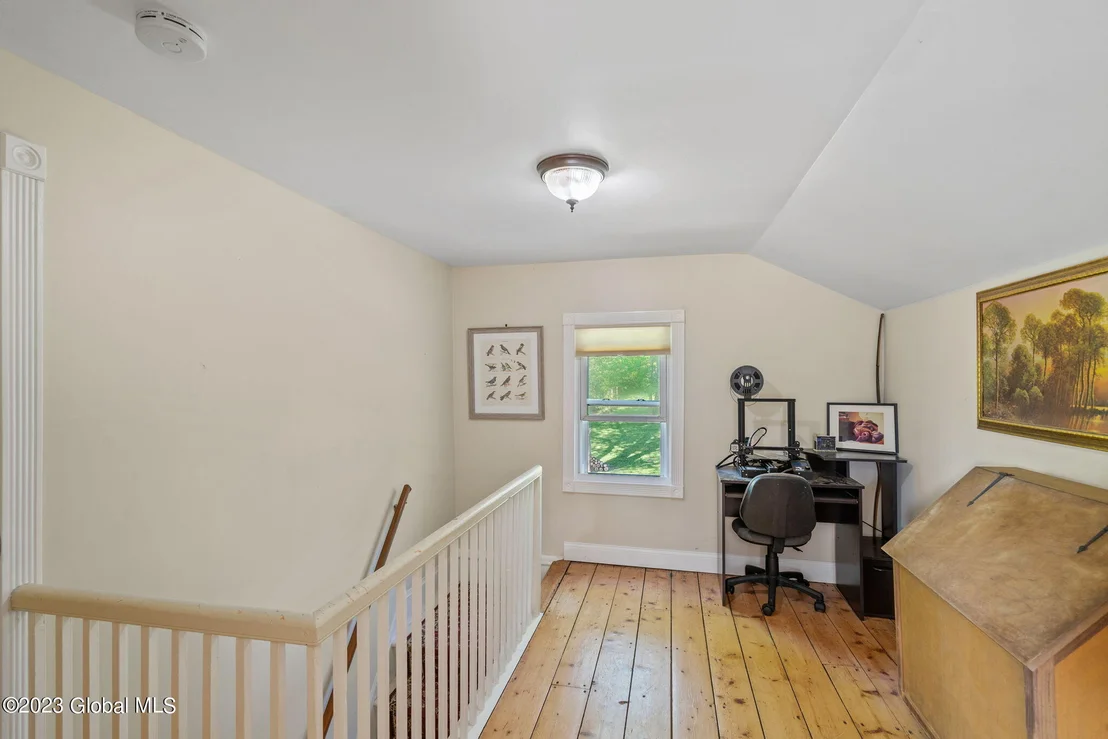 Photo of 207 Maple Avenue