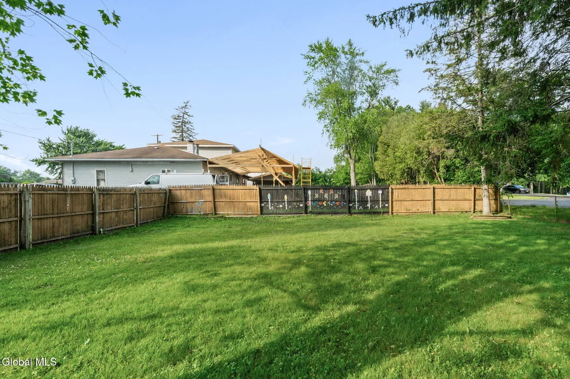 Photo of 2525 Consaul Road