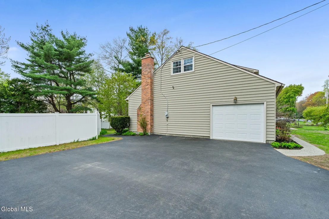 Photo of 3278 Marilyn Street