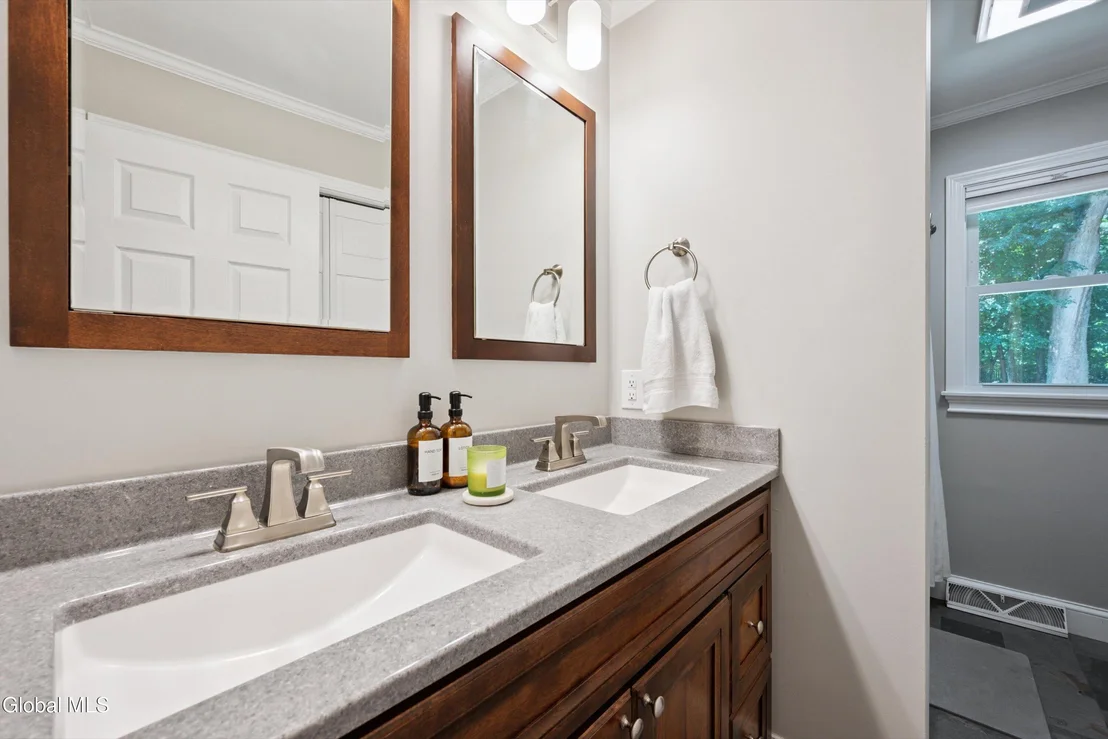 Photo of 21 Kaatskill Way
