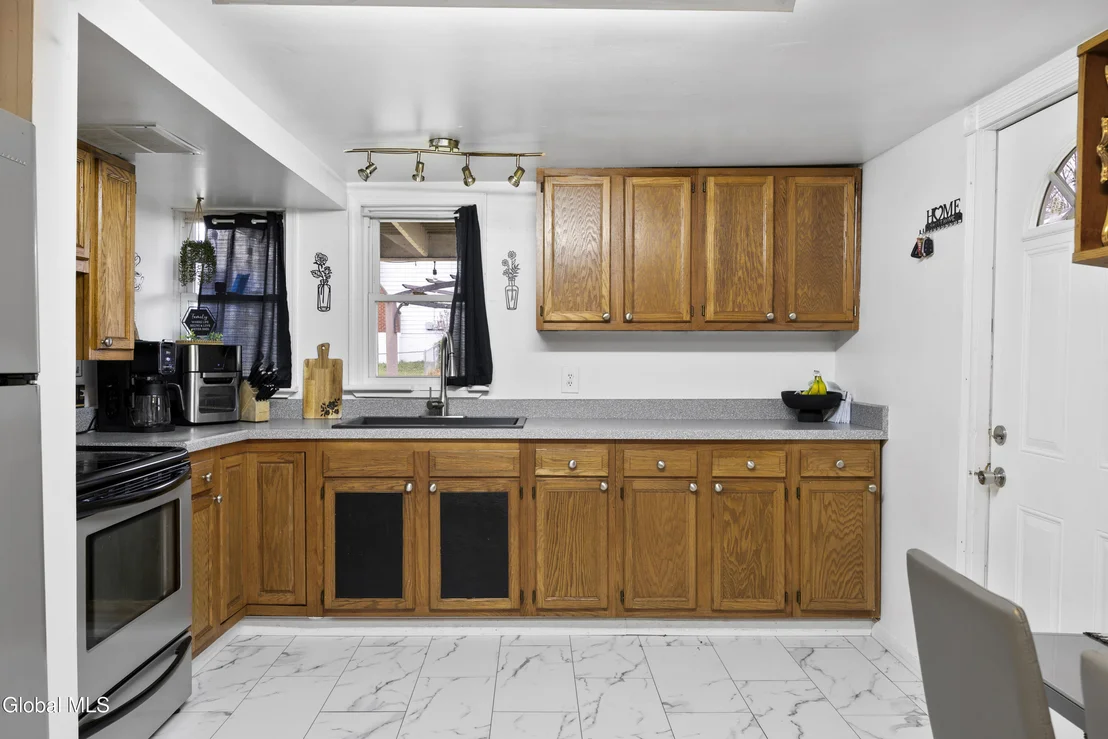 Photo of 79 Starr Avenue