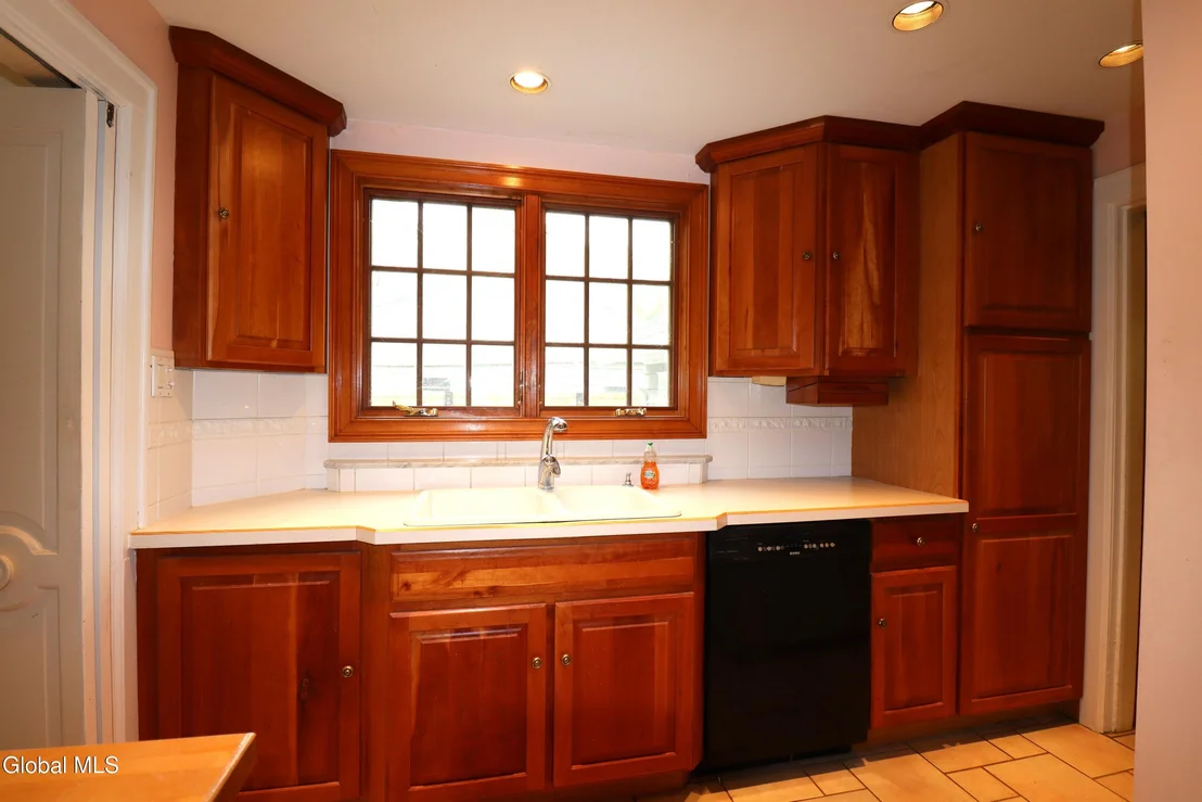Photo of 2132 Niskayuna Drive