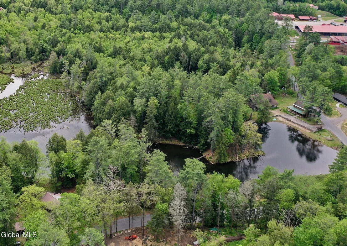 Photo of 746 Howe Road