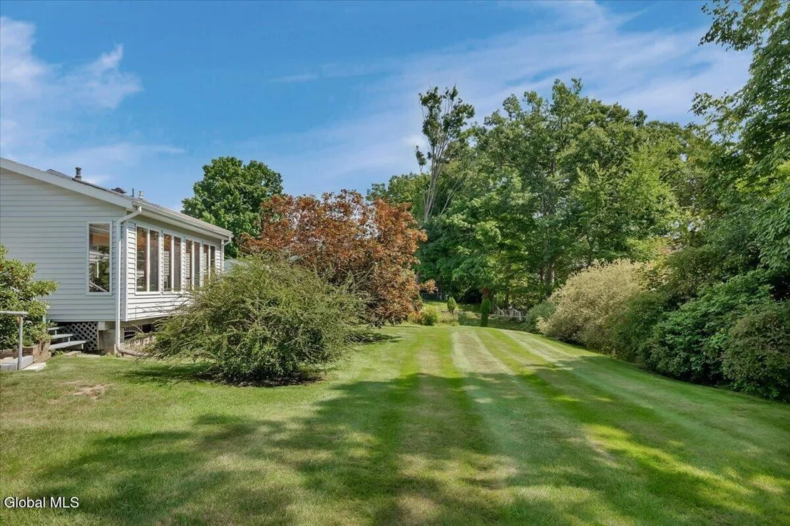 Photo of 109 Oakwood Drive